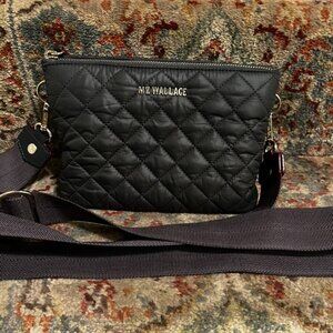 Cross-body, shoulder bag, or clutch!